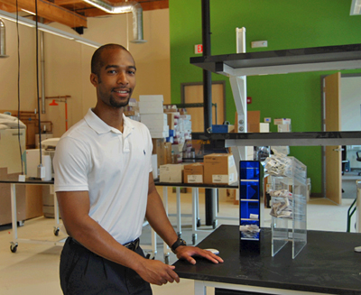 Matt Gethers, 2009 Life Sciences Internship Challenge participant and recent MIT graduate with a degree in biological engineering, at the brand-new lab space of Ginkgo BioWorks in Boston. Photo courtesy of Bay State Banner/Sandra Larson