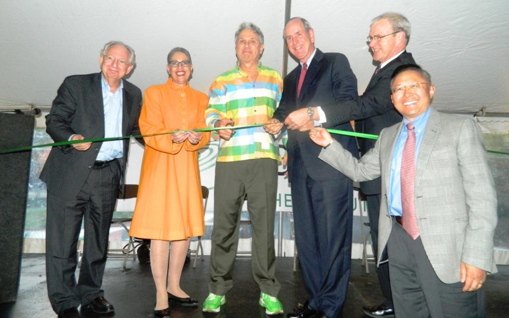 ribbbon-cutting